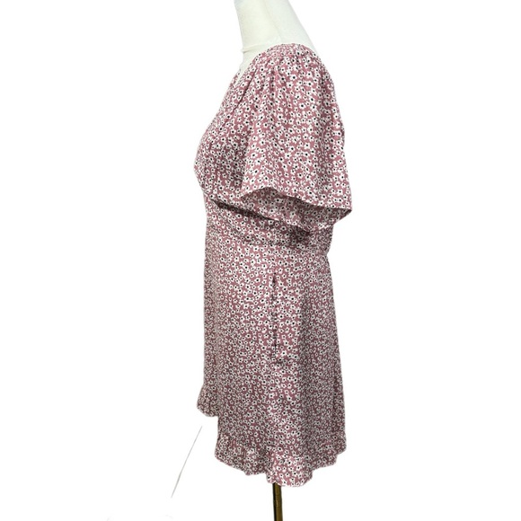 ABERCROMBIE & FITCH Women’s Sz M Cottage Floral Pink Tulip Hem Short Sleeve V - Picture 3 of 8